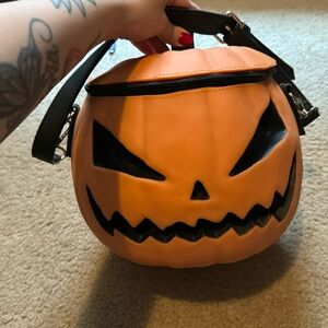 La Femme en Noir sleepy hallow pumpkin purse~
